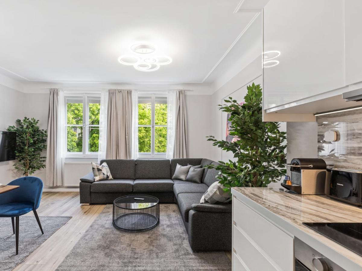 Sky9 Apartments Schoenbrunn Palace فيينا المظهر الخارجي الصورة